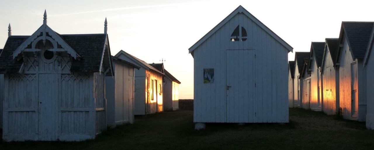 Ferienwohnung Les Madeleines Carolles Exterior foto